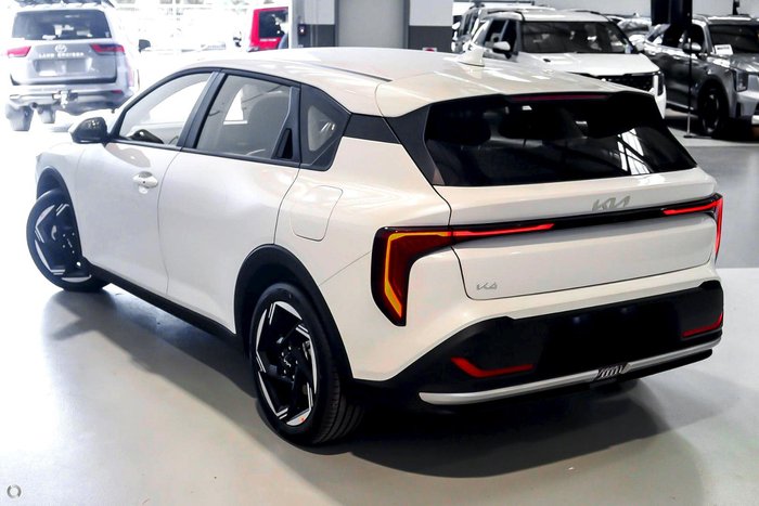 2025 Kia K4