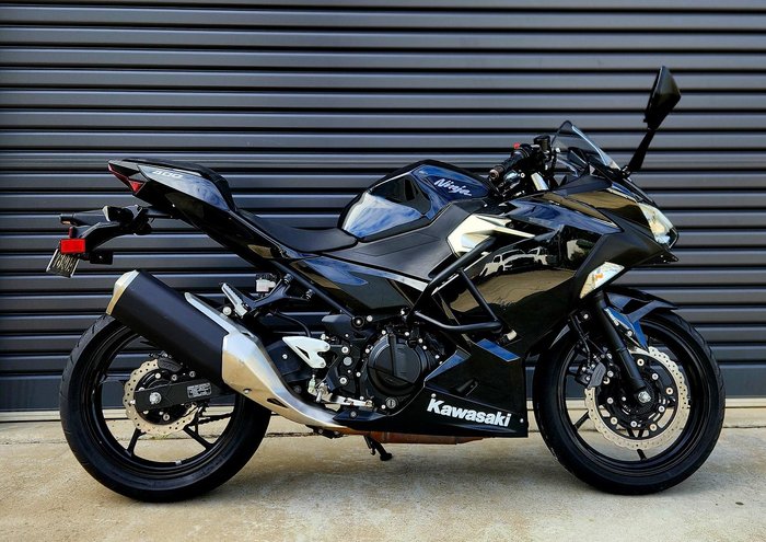 2018 Kawasaki Ninja 400 (EX400G) Ninja Black