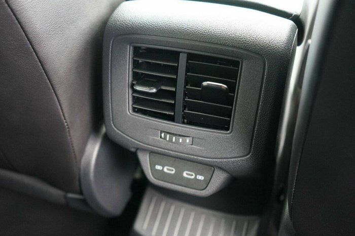 2023 Volkswagen T-Roc 140TSI R-Line