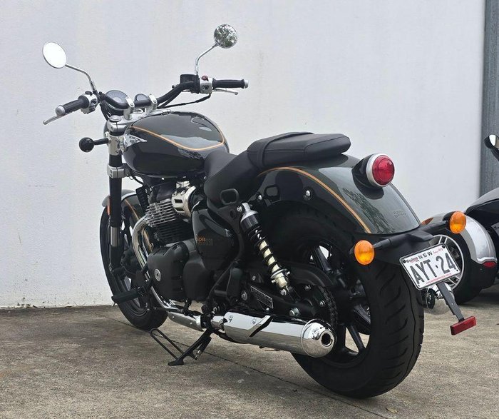 2025 Royal Enfield Super Meteor 650 Meteor Green