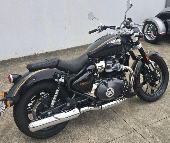 2025 Royal Enfield Super Meteor 650 Meteor Green