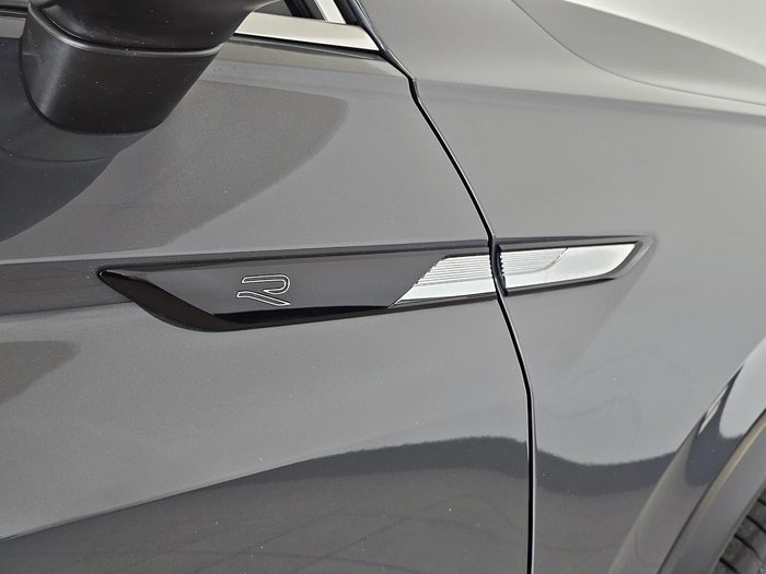 2022 Volkswagen Tiguan 162TSI R-Line