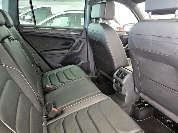 2022 Volkswagen Tiguan 162TSI R-Line