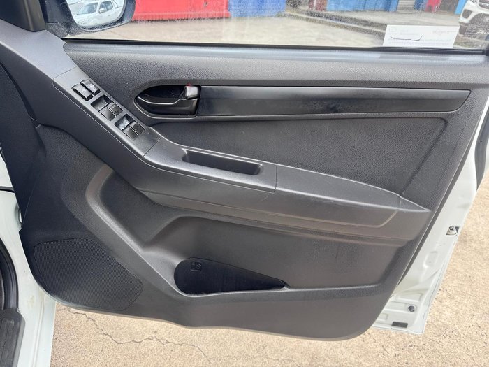 2015 Isuzu D-MAX SX MY15 4x2 Splash White