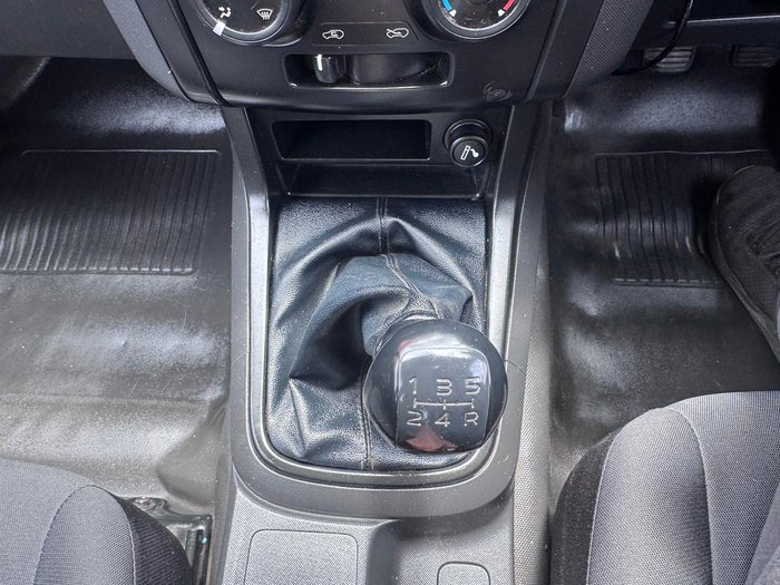 2015 Isuzu D-MAX SX MY15 4x2 Splash White