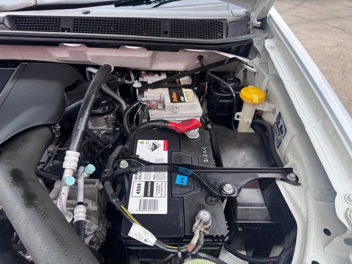 2015 Isuzu D-MAX SX MY15 4x2 Splash White