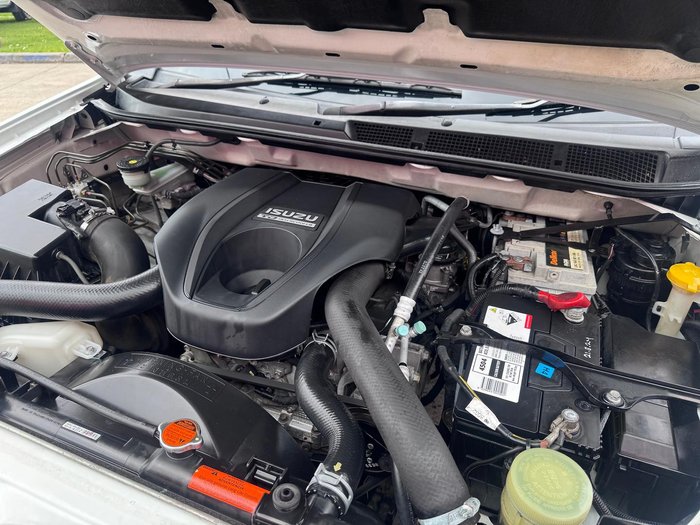 2015 Isuzu D-MAX SX MY15 4x2 Splash White