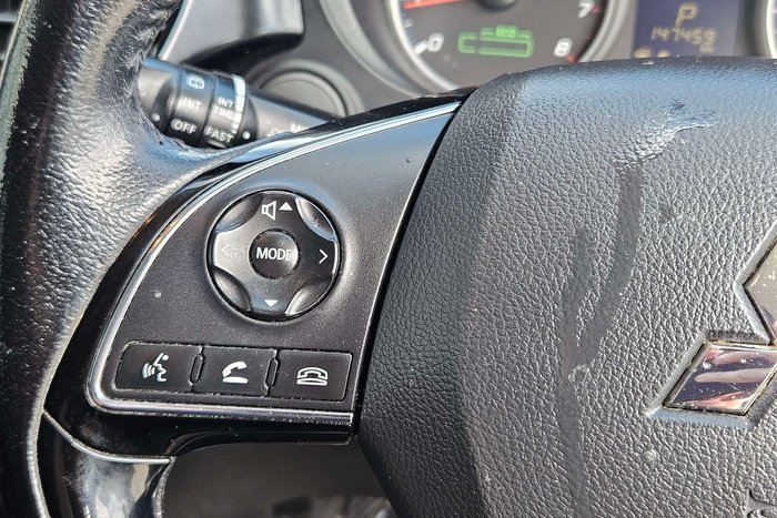 2016 Mitsubishi Outlander LS