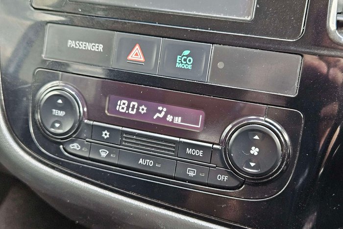 2016 Mitsubishi Outlander LS