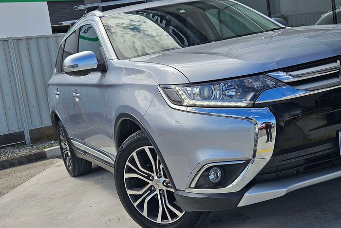 2016 Mitsubishi Outlander LS