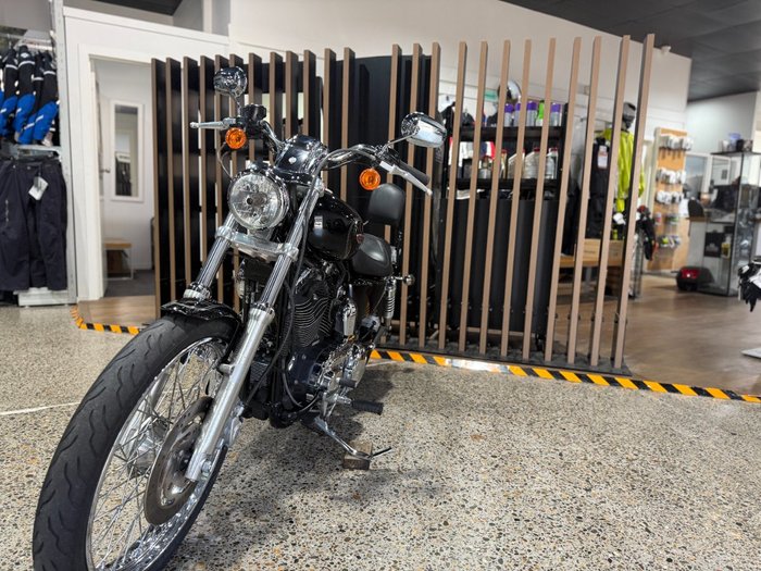 2010 Harley-Davidson XL1200C SPORTSTER CUSTOM Black