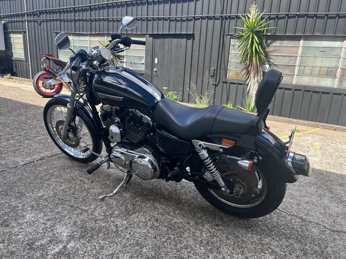 2010 Harley-Davidson XL1200C SPORTSTER CUSTOM