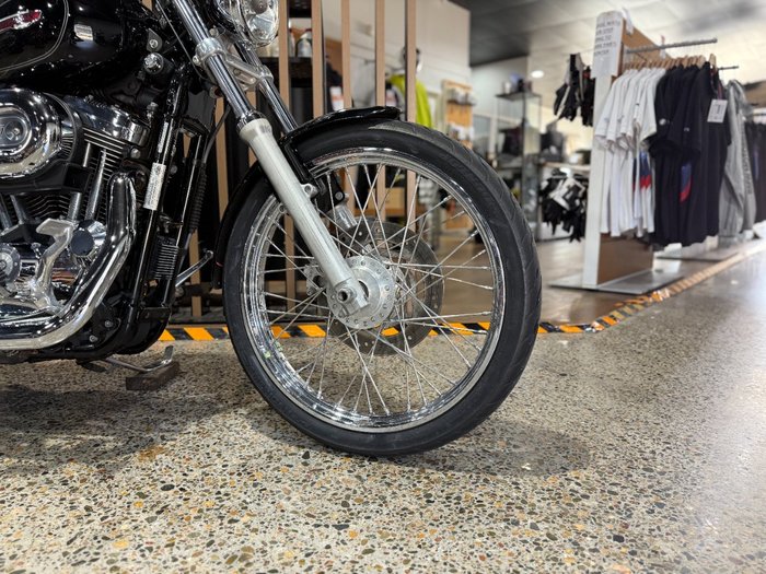 2010 Harley-Davidson XL1200C SPORTSTER CUSTOM Black