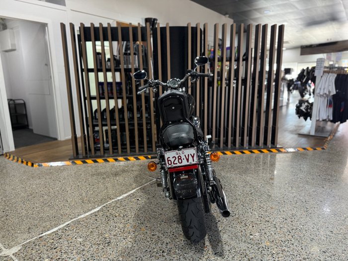 2010 Harley-Davidson XL1200C SPORTSTER CUSTOM Black