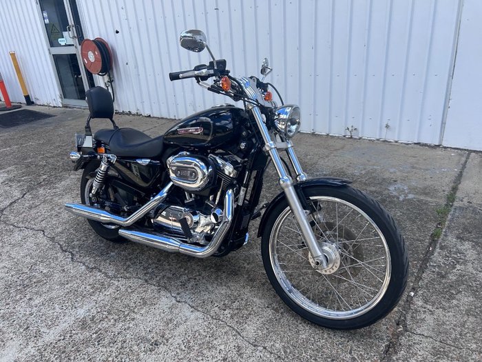 2010 Harley-Davidson XL1200C SPORTSTER CUSTOM