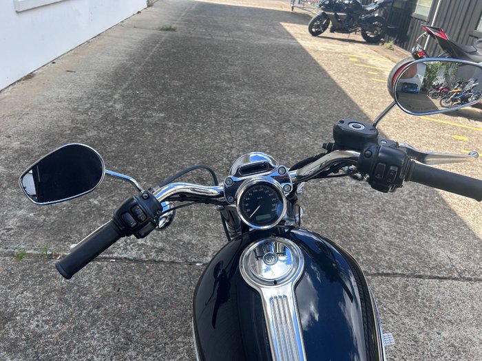 2010 Harley-Davidson XL1200C SPORTSTER CUSTOM