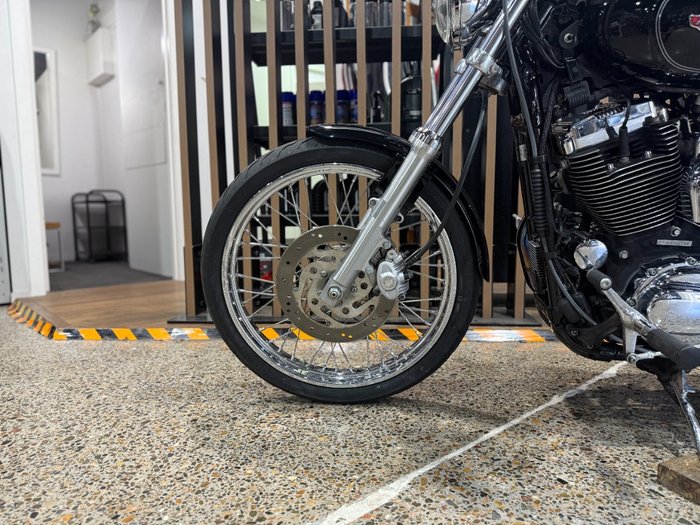 2010 Harley-Davidson XL1200C SPORTSTER CUSTOM Black