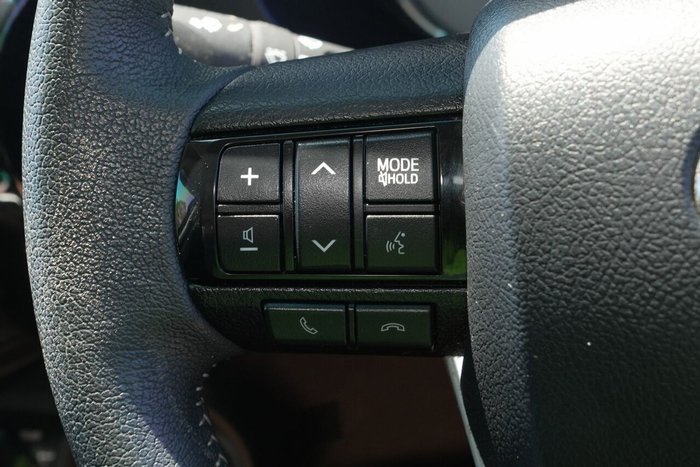 2022 Toyota Hilux SR5