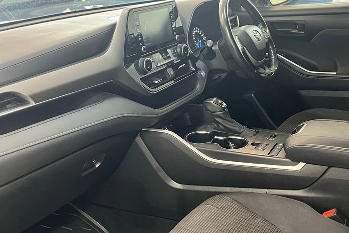 2022 Toyota Kluger GX