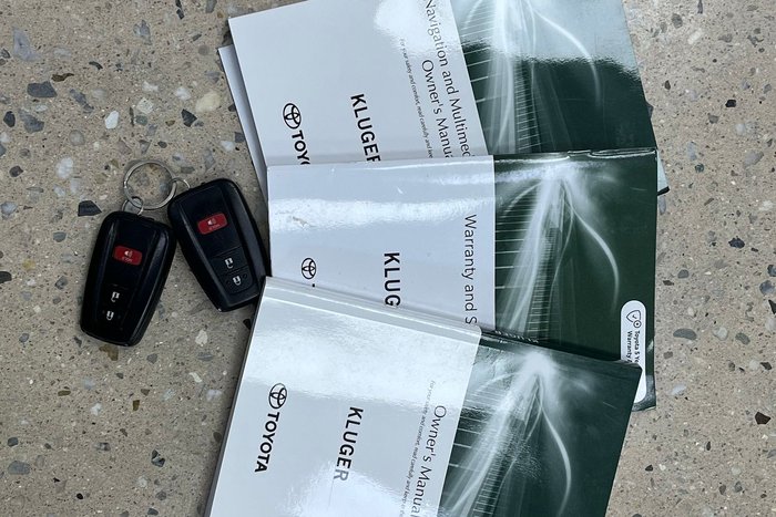 2022 Toyota Kluger GX