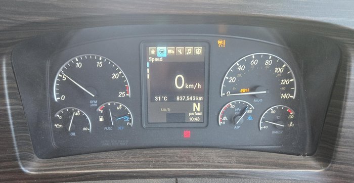 2021 Freightliner Cascadia WHITE