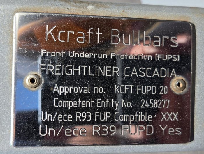 2021 Freightliner Cascadia WHITE