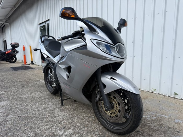 Triumph 2005 SPRINT ST ABS SILVER