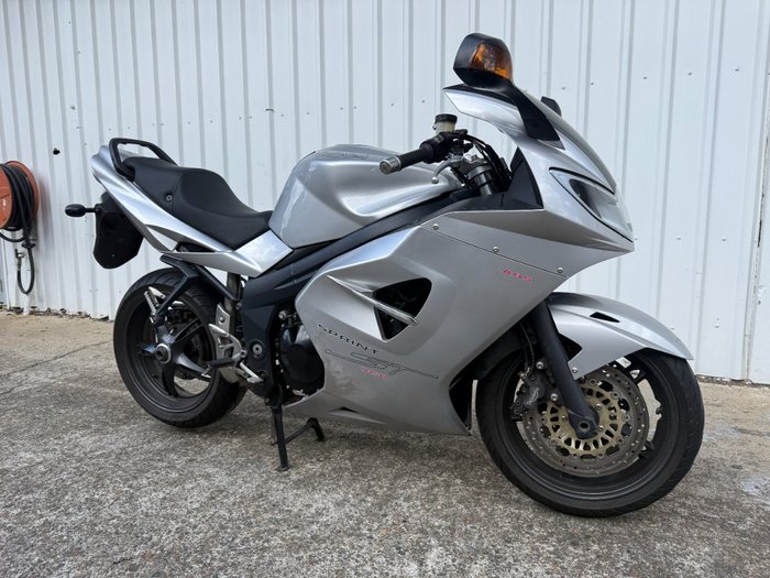 Triumph 2005 SPRINT ST ABS SILVER