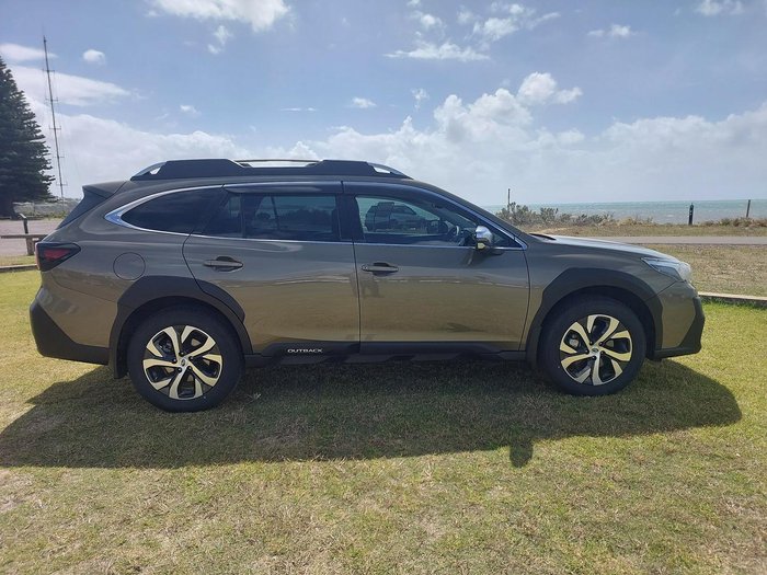 2022 Subaru Outback AWD Touring