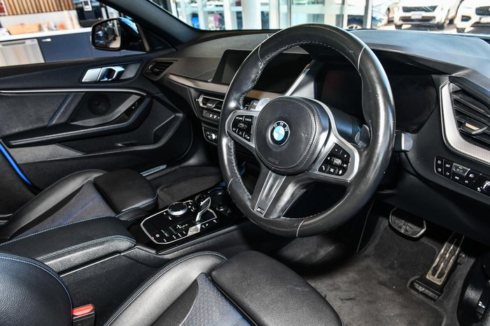 2022 BMW 2 Series 220i M Sport