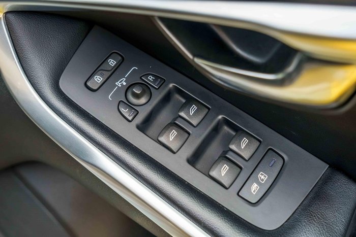 2014 Volvo V40 T5 R-Design