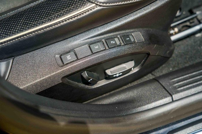 2014 Volvo V40 T5 R-Design