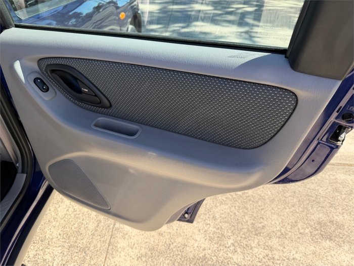 2003 MAZDA TRIBUTE LIMITED SPORT