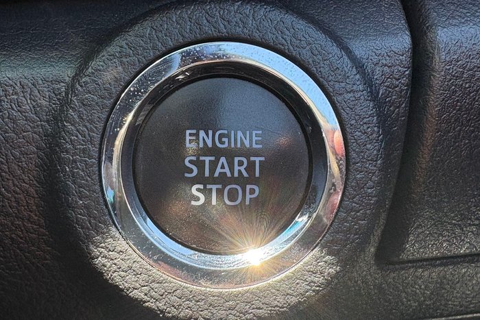 2021 Toyota Hilux SR5