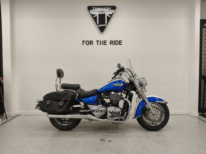 2015 Triumph THUNDERBIRD LT Blue