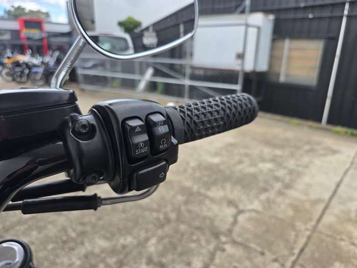 2015 Harley-Davidson FXDB STREET BOB Black