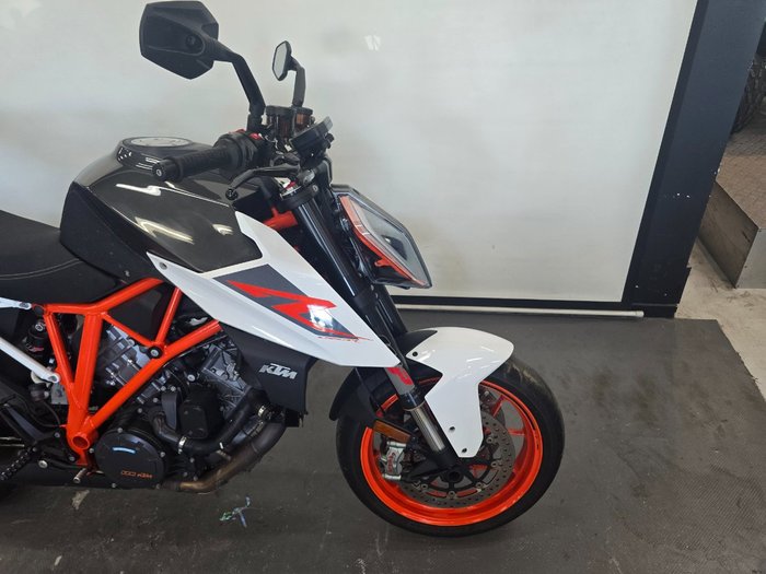 2017 Ktm 1290 SUPER DUKE R Orange
