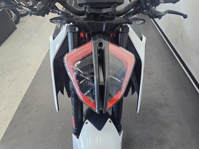 2017 Ktm 1290 SUPER DUKE R Orange