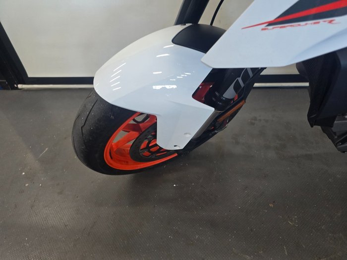 2017 Ktm 1290 SUPER DUKE R Orange