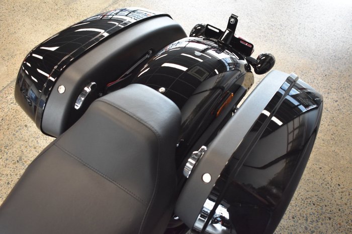 2025 Harley-davidson FXLRST LOW RIDER ST (117) VIVID BLACK