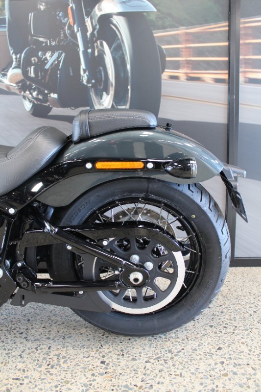 2025 Harley-davidson FXBB STREET BOB (117) Iron Horse Metallic