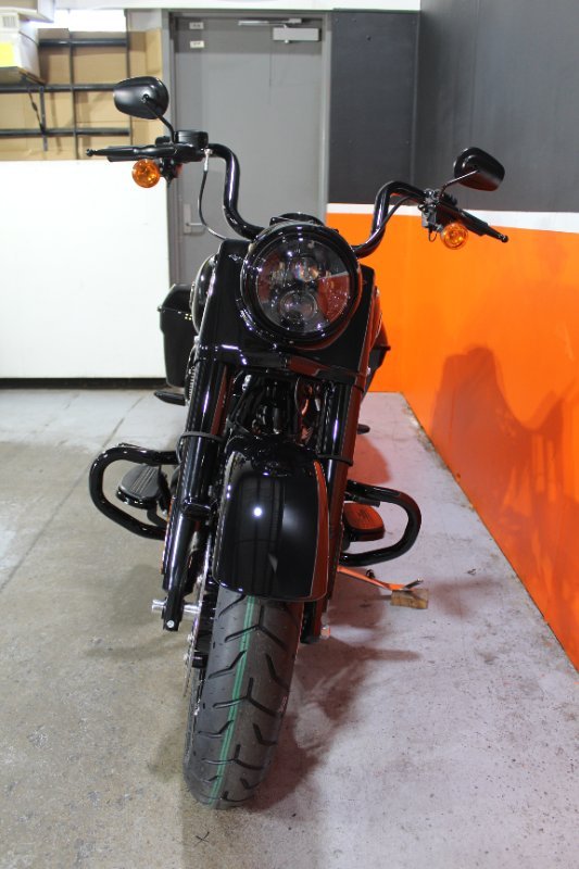 2025 Harley-davidson FLHRXS ROAD KING SPECIAL VIVID BLACK