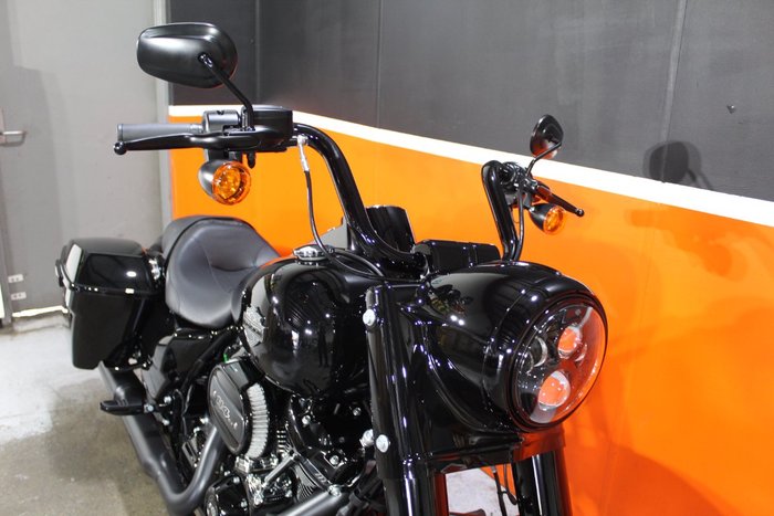 2025 Harley-davidson FLHRXS ROAD KING SPECIAL VIVID BLACK