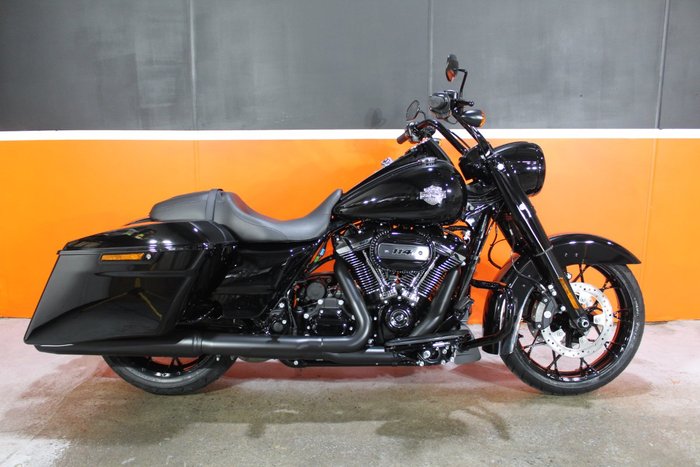 2025 Harley-davidson FLHRXS ROAD KING SPECIAL VIVID BLACK