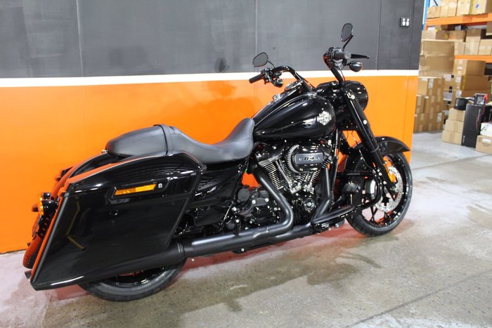 2025 Harley-davidson FLHRXS ROAD KING SPECIAL VIVID BLACK