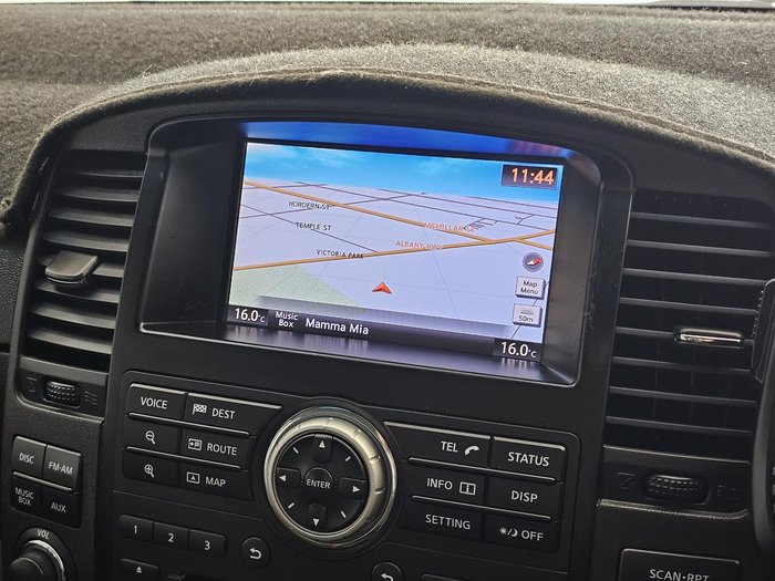 2012 Nissan Navara ST-X