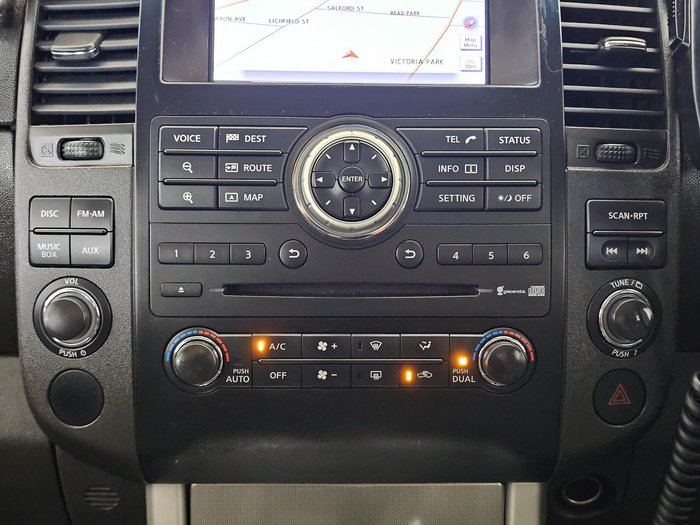 2012 Nissan Navara ST-X