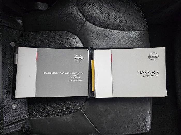 2012 Nissan Navara ST-X