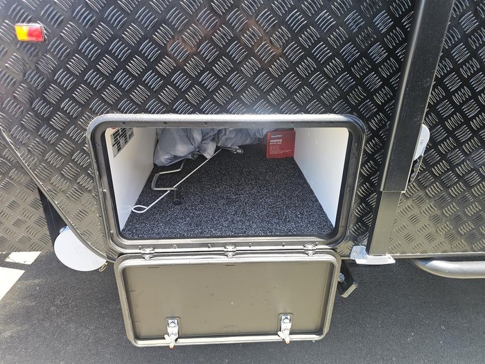 2024 JB Caravans Scorpion Sting 22'6 - 3 Bunk