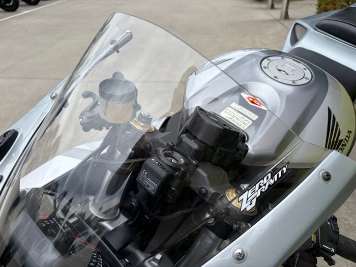 2006 Honda CBR1000RR (FIREBLADE) Silver